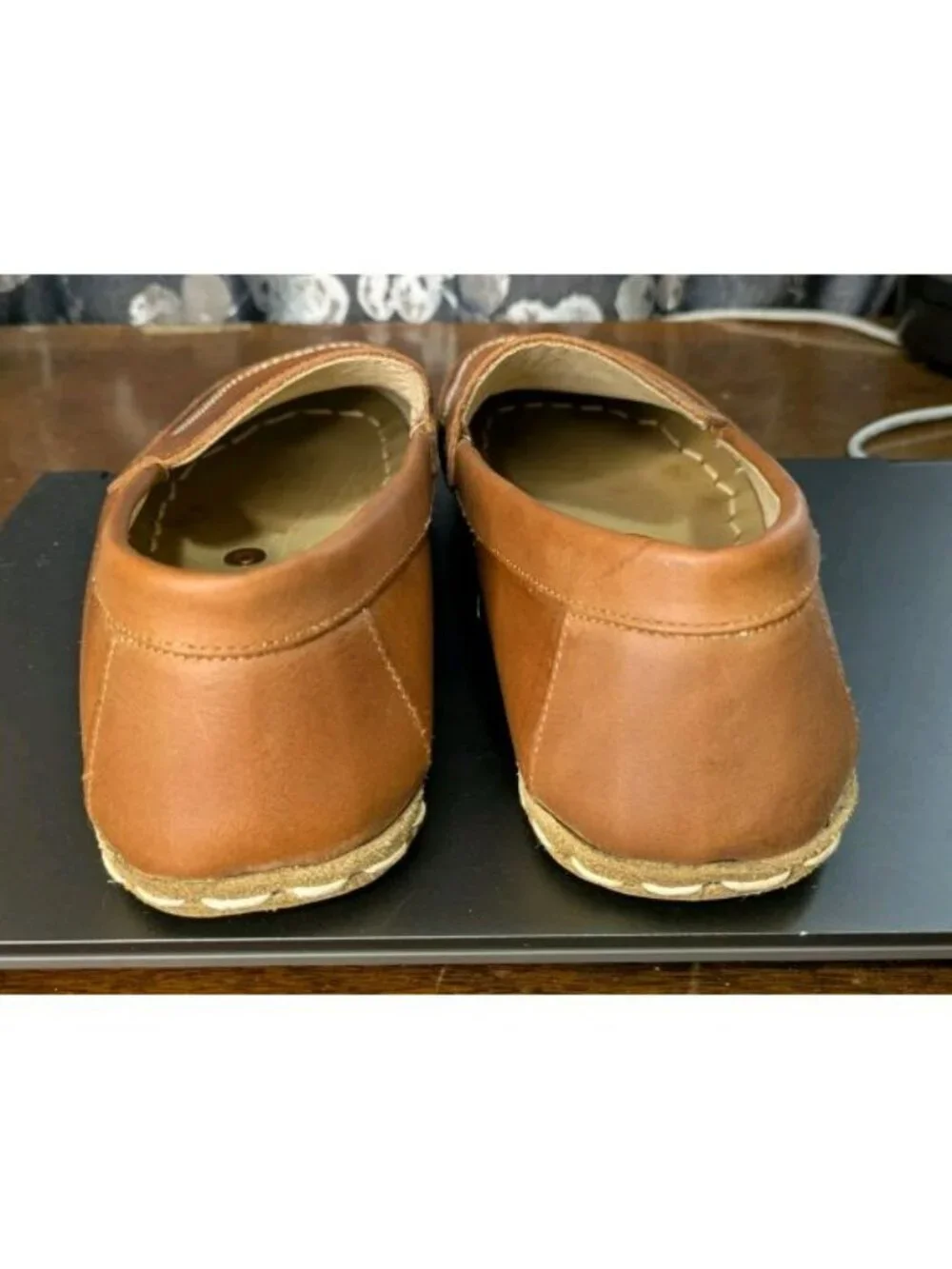 Size 8.5 Atlantis Lion Brown Leather Barefoot Mocassins Copper Rivet